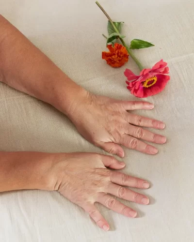 main de massages ayurvedique